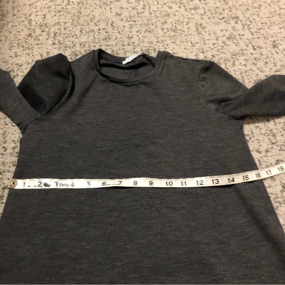 Zara Trafaluc Gray Belle Sleeve Long Sleeve Blouse Size Small - Picture 7 of 8